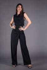 Mono sin mangas escote drapeado